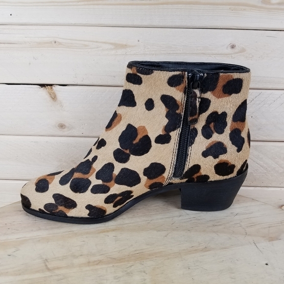 Cole Haan 5.5 US Joanna Genuine Calf Hair/Fur Bootie Boot W18105 Side Zip Jaguar - Picture 8 of 11
